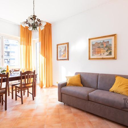 Caput Mundi Rooms - 100Mt To Metro A, Terrace, A-C, 15 Min To Center Рим Экстерьер фото
