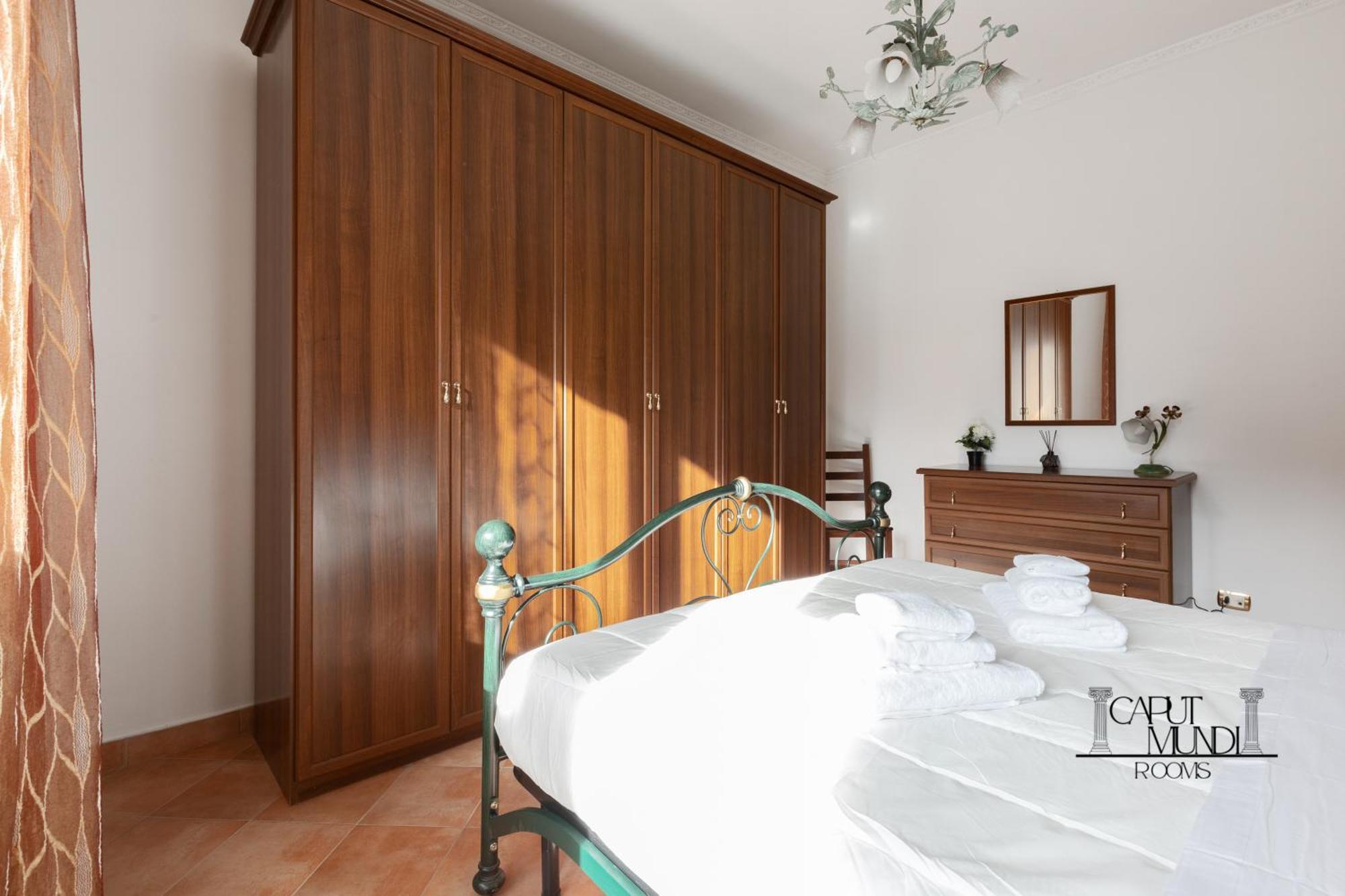 Caput Mundi Rooms - 100Mt To Metro A, Terrace, A-C, 15 Min To Center Рим Экстерьер фото